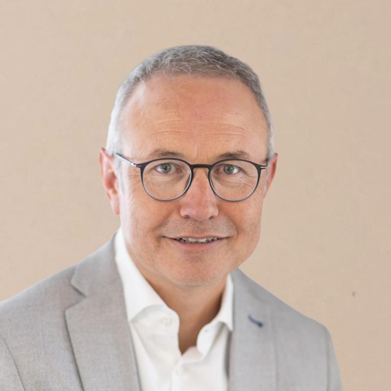 { user.name.0.value }}